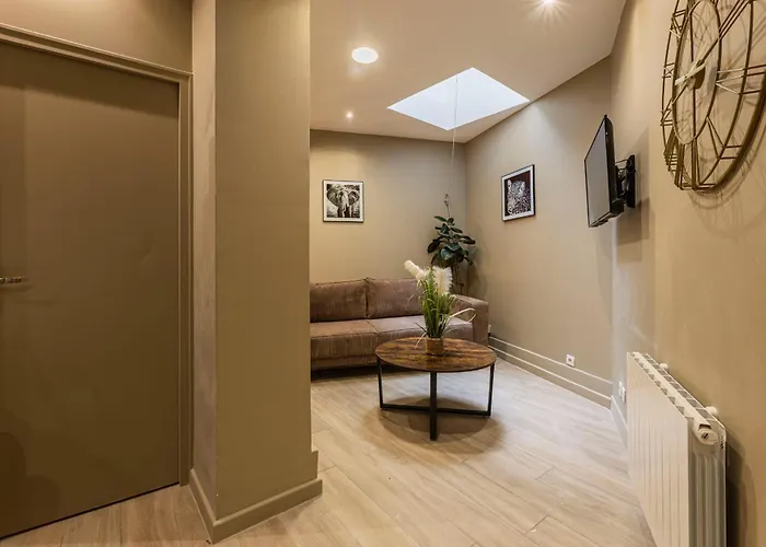 Marais Pompidou 3e, Jacuzzi, 2 Chambres, 4 A 6p Διαμέρισμα