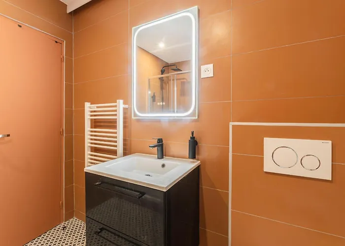 Marais Pompidou 3e, Jacuzzi, 2 Chambres, 4 A 6p Διαμέρισμα *